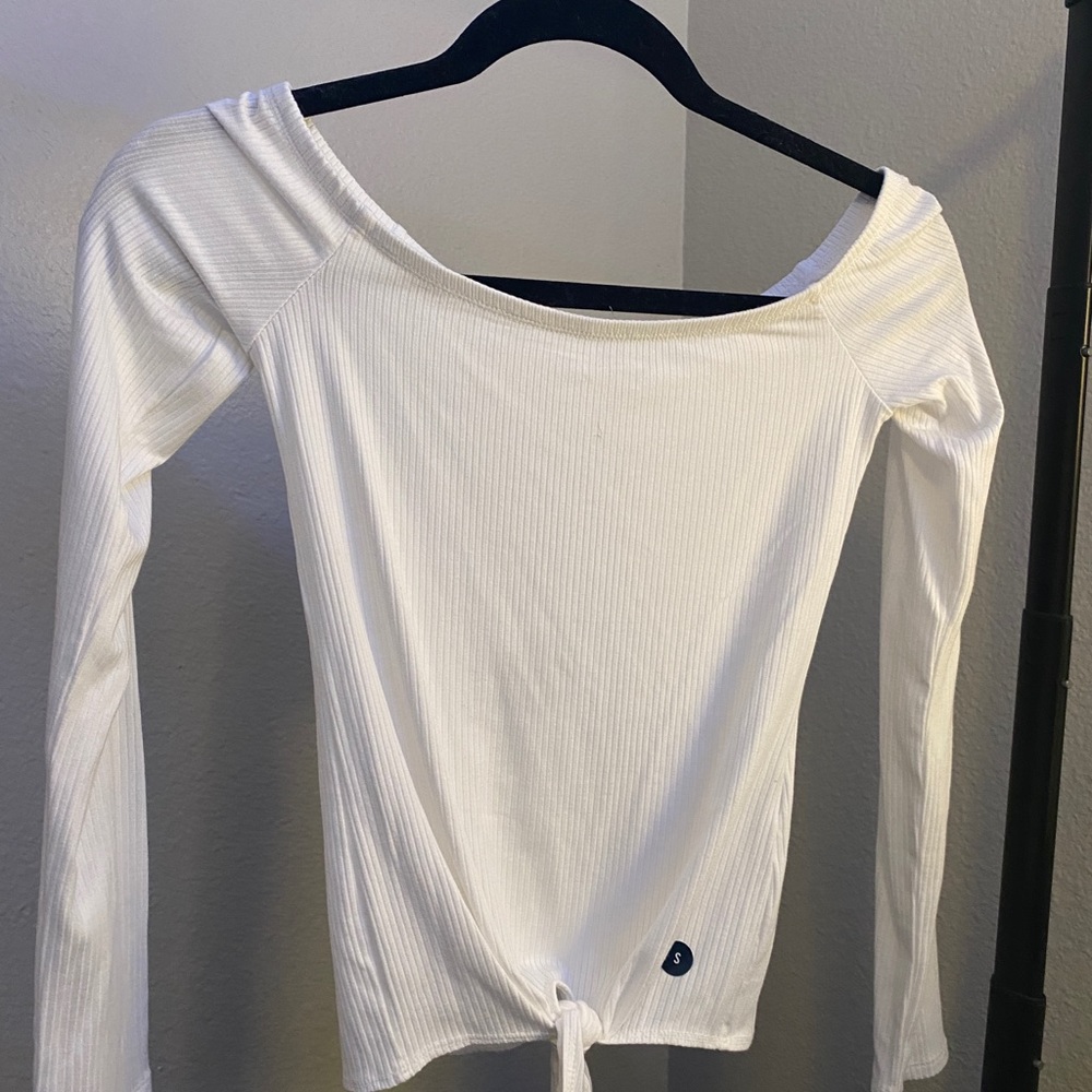 NWT Holister long sleeved off the shoulder top